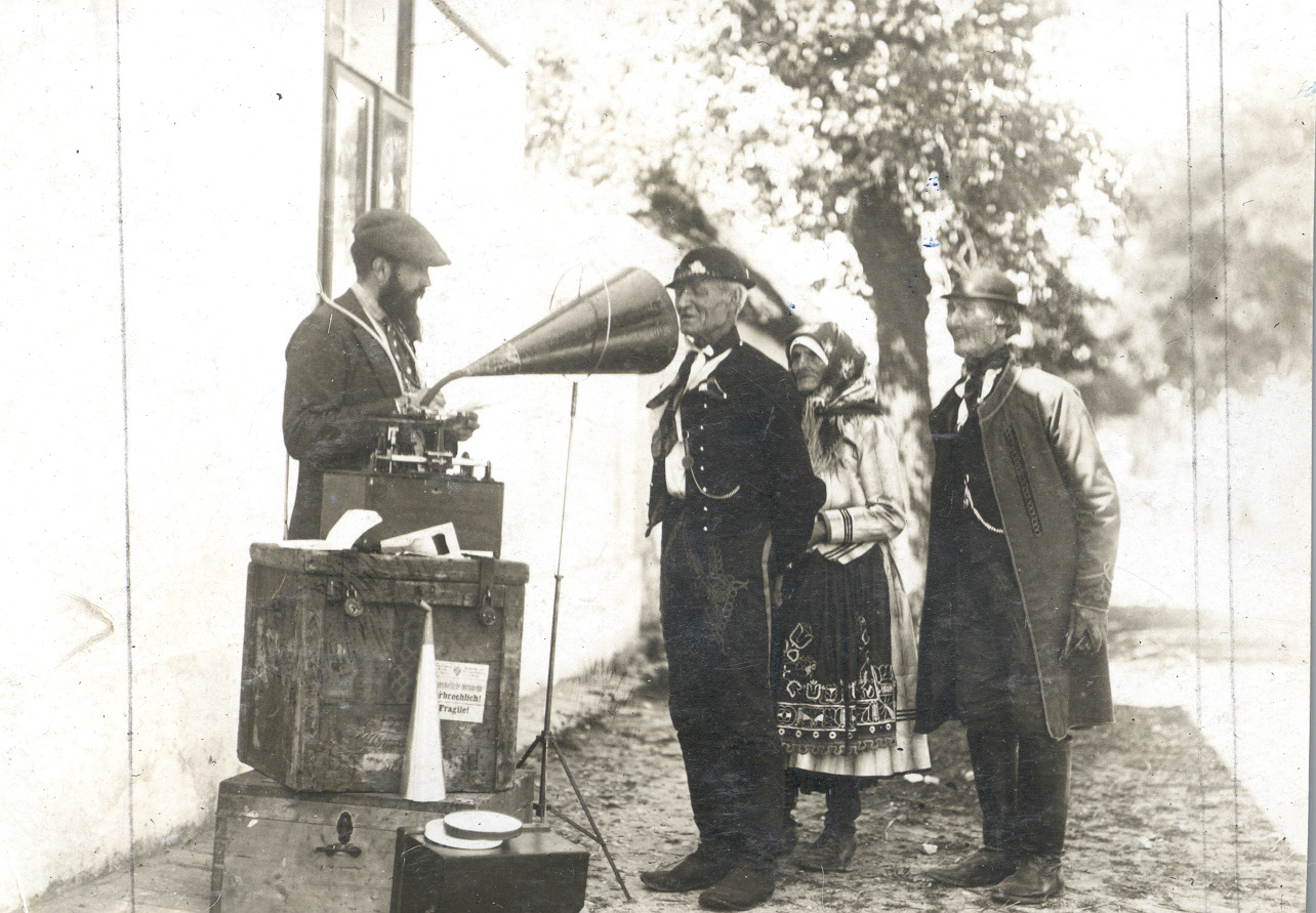 František Pospíšil Field Work In South Moravia, Dobro Polje (guttenfeld), 1910
