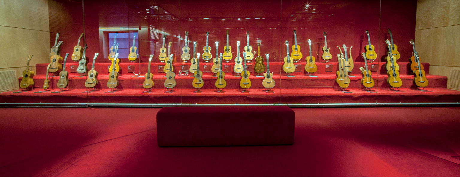FIGURE-1-The-collection-of-guitars-(photo-Guastevì)